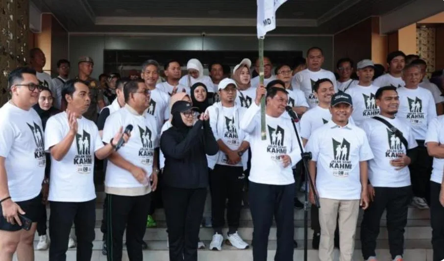Bupati Tangerang Dikukuhkan Sebagai Anggota Kehormatan KAHMI