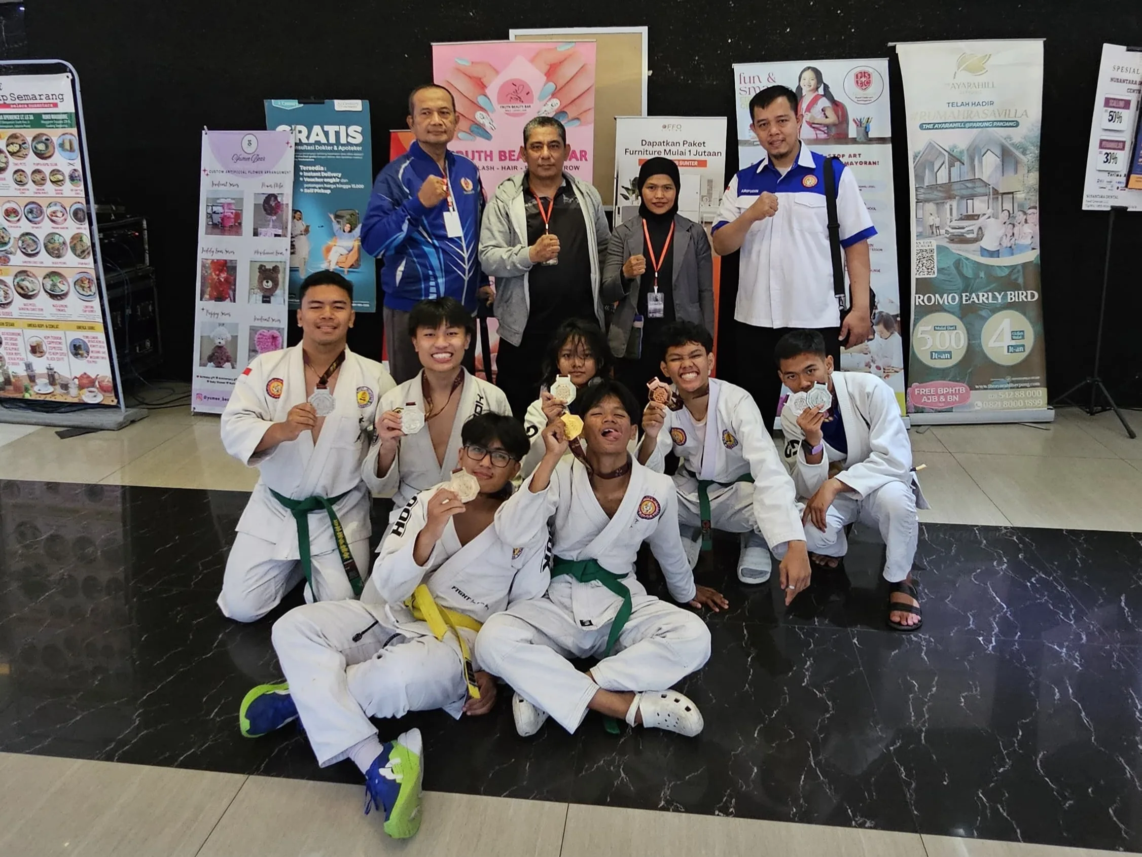 Ju-Jitsu Kota Tangerang Borong Medali Kejuaraan Internasional Jakarta Open Ju-Jitsu