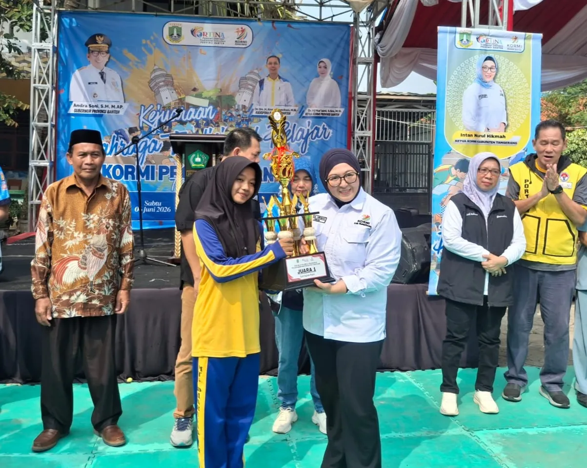 Intan Nurul Hikmah: Daarussalam Badak Anom Pusat Pembinaan Olahraga Tradisional