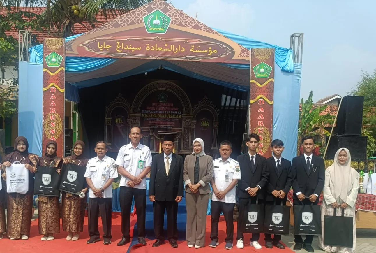 Pelepasan Siswa Sekolah Daarussalam Badak Anom, Siswa Berprestasi Diganjar Beasiswa