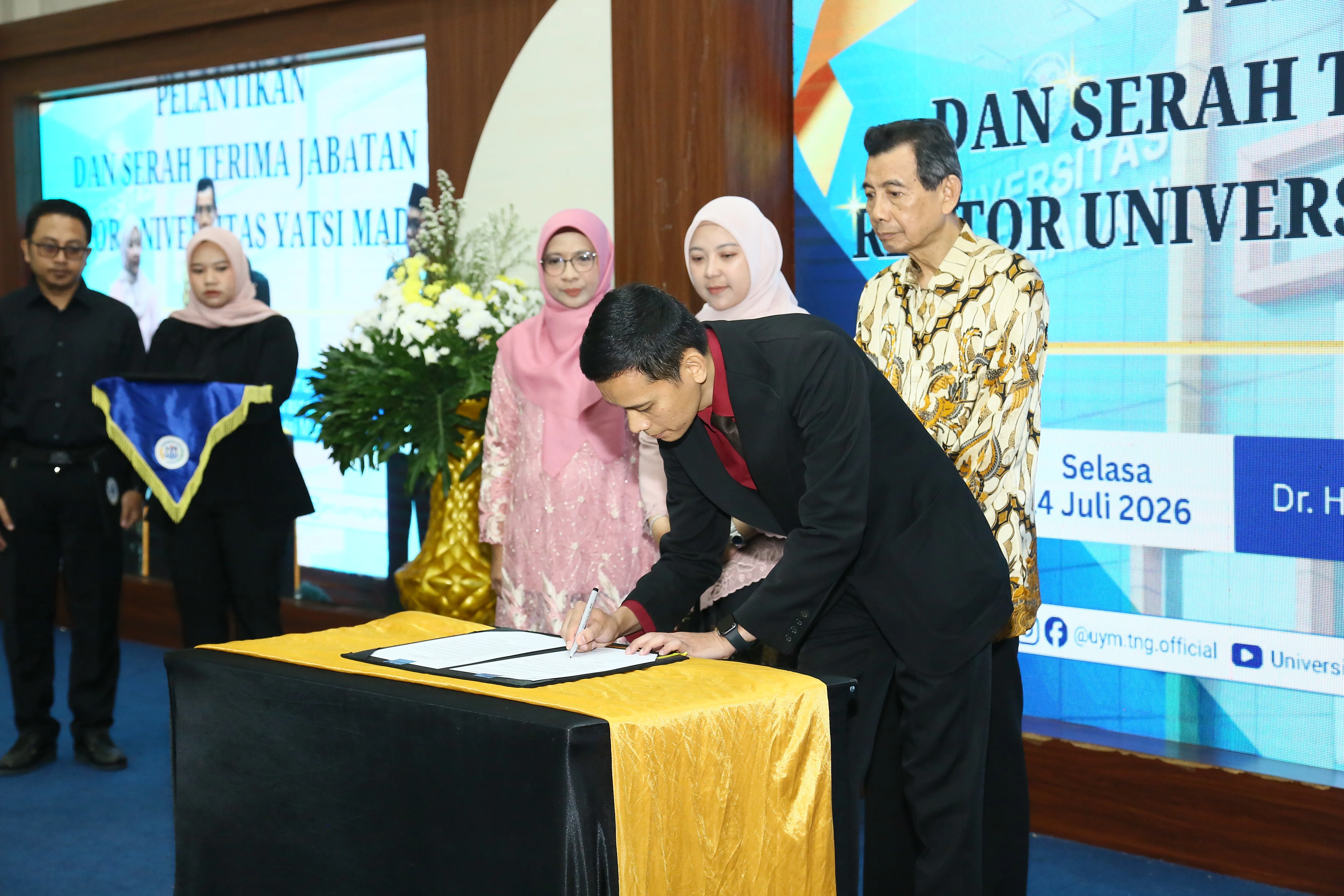Ikhsan Kamil Resmi Nahkodai Universitas Yatsi Madani Periode 2026–2030